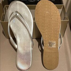LC Lauren Conrad Silver Sandals Thong Style